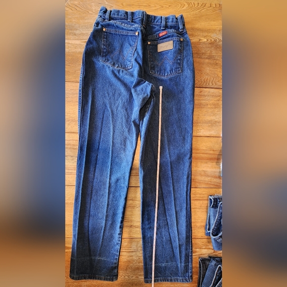 Boy's Wrangler Jeans - Picture 4 of 4